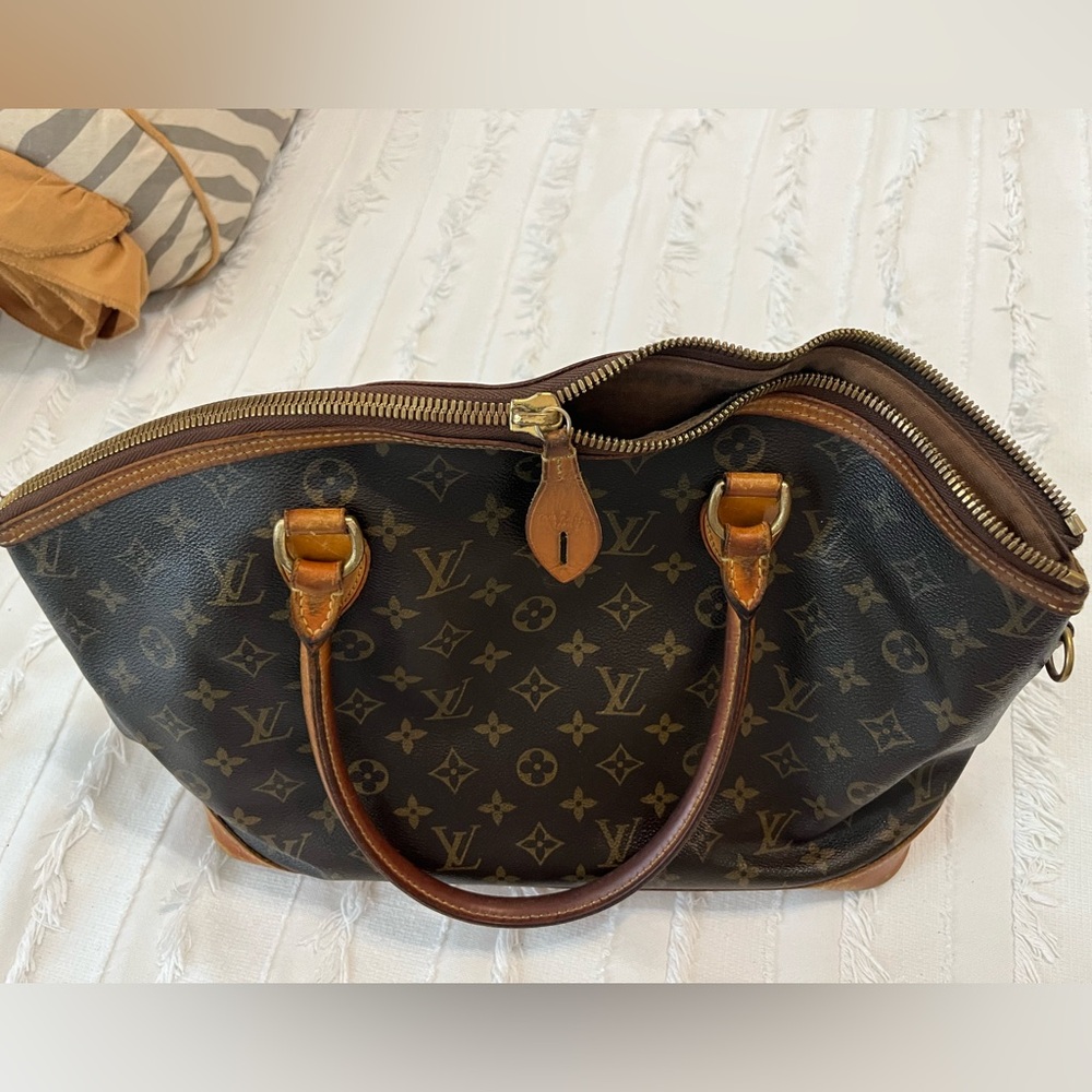 Louis Vuitton Monogram Lockit Tote. Authentic! - Picture 3 of 8